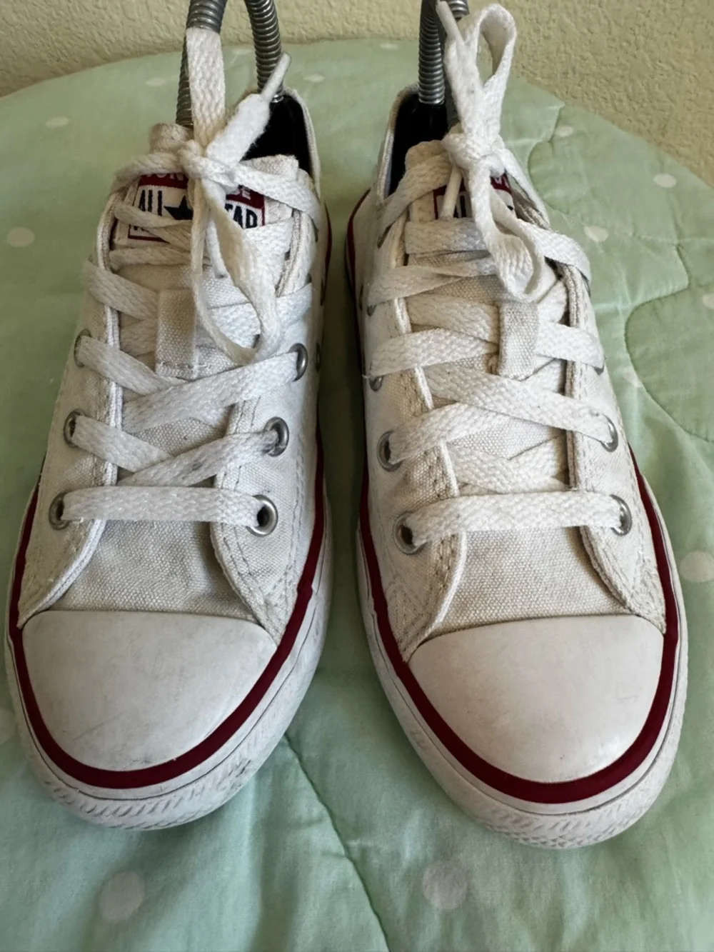 Converse white canvas